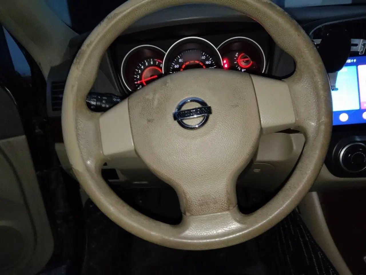 Nissan Sylphy 2009 1.6XL Automatic Luxury Sunroof Edition — миниатюра 10