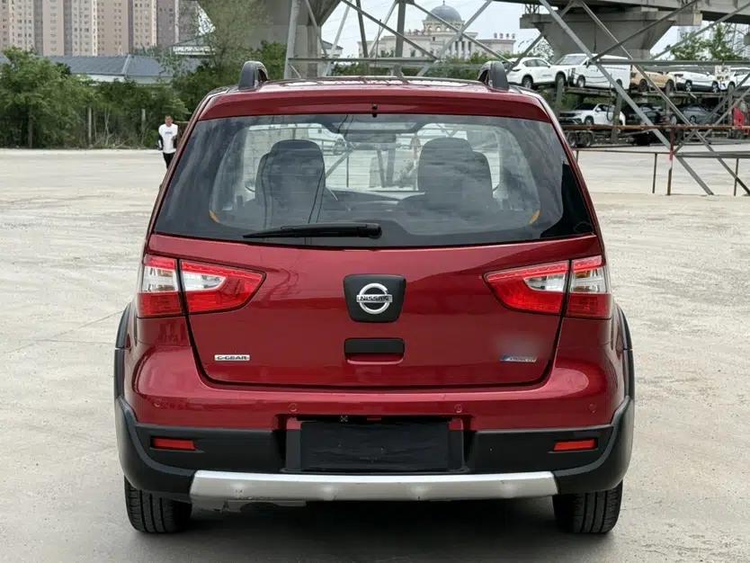 Nissan Livina 2013 Jinrui 1.6XL CVT Comfort Edition — миниатюра 5