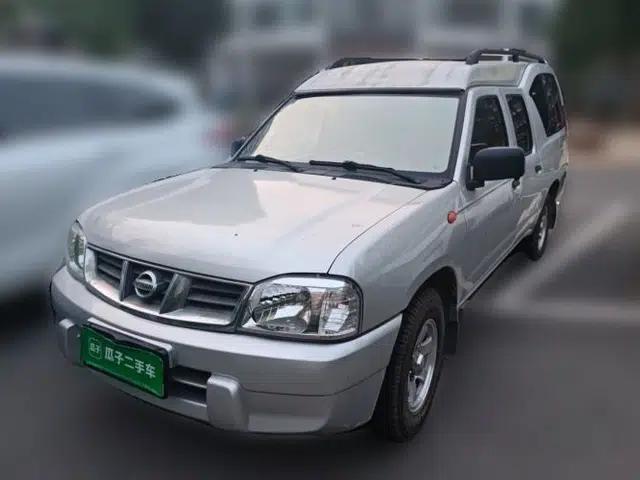 Nissan ZN Van 2013 2.4L Two-Wheel Drive Standard Model with 5 Seats