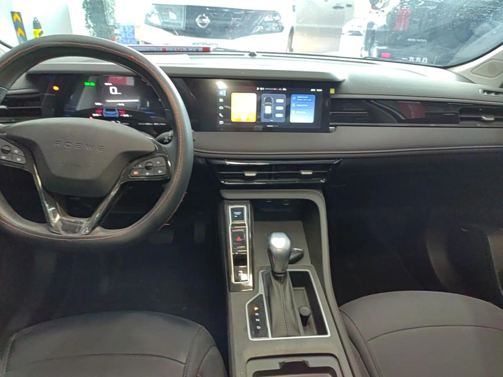 Roewe i5 2023 1.5L CVT Luxury Edition — миниатюра 15