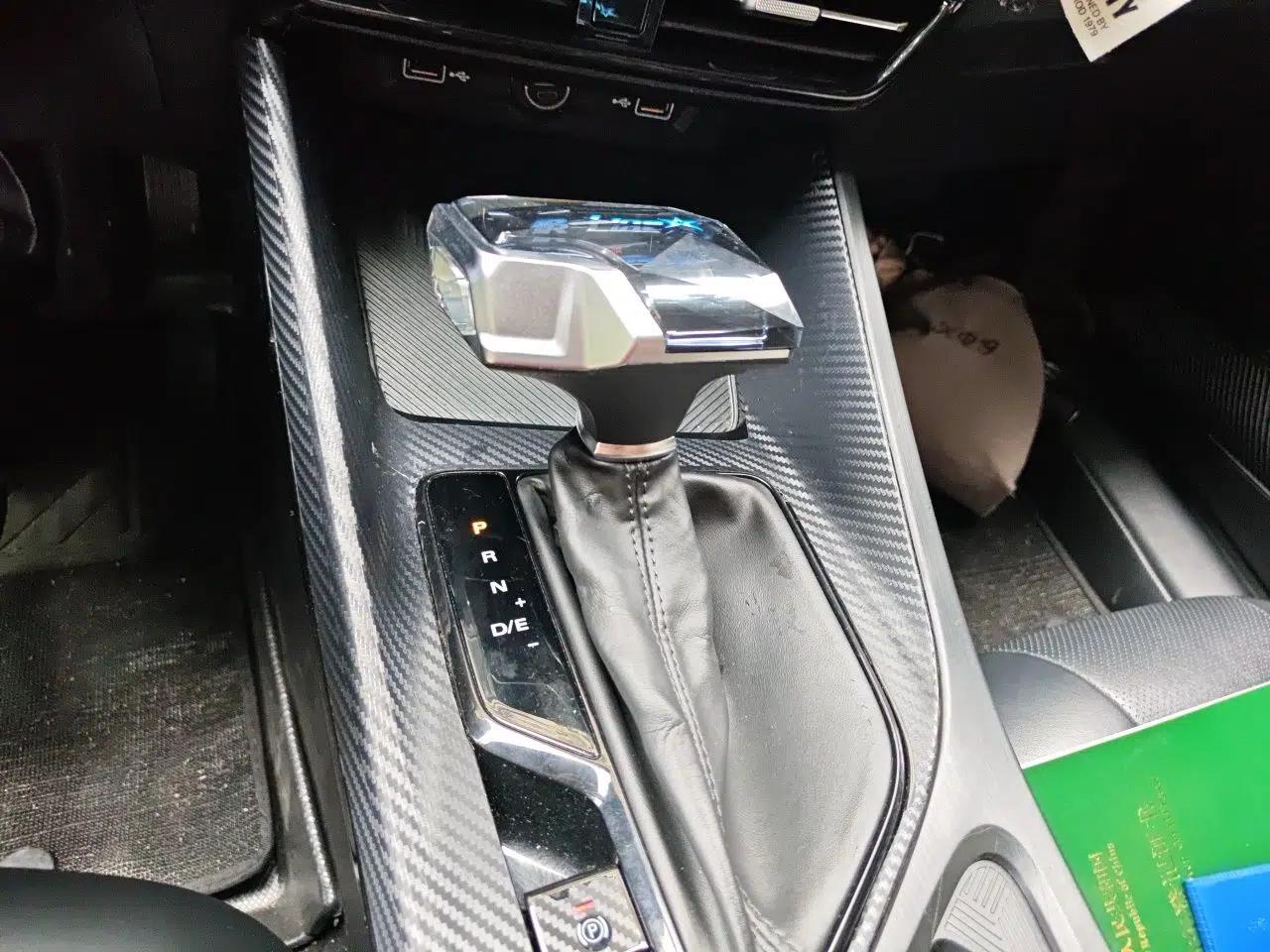 Roewe i5 2021 1.5L CVT Starry Edition — миниатюра 14