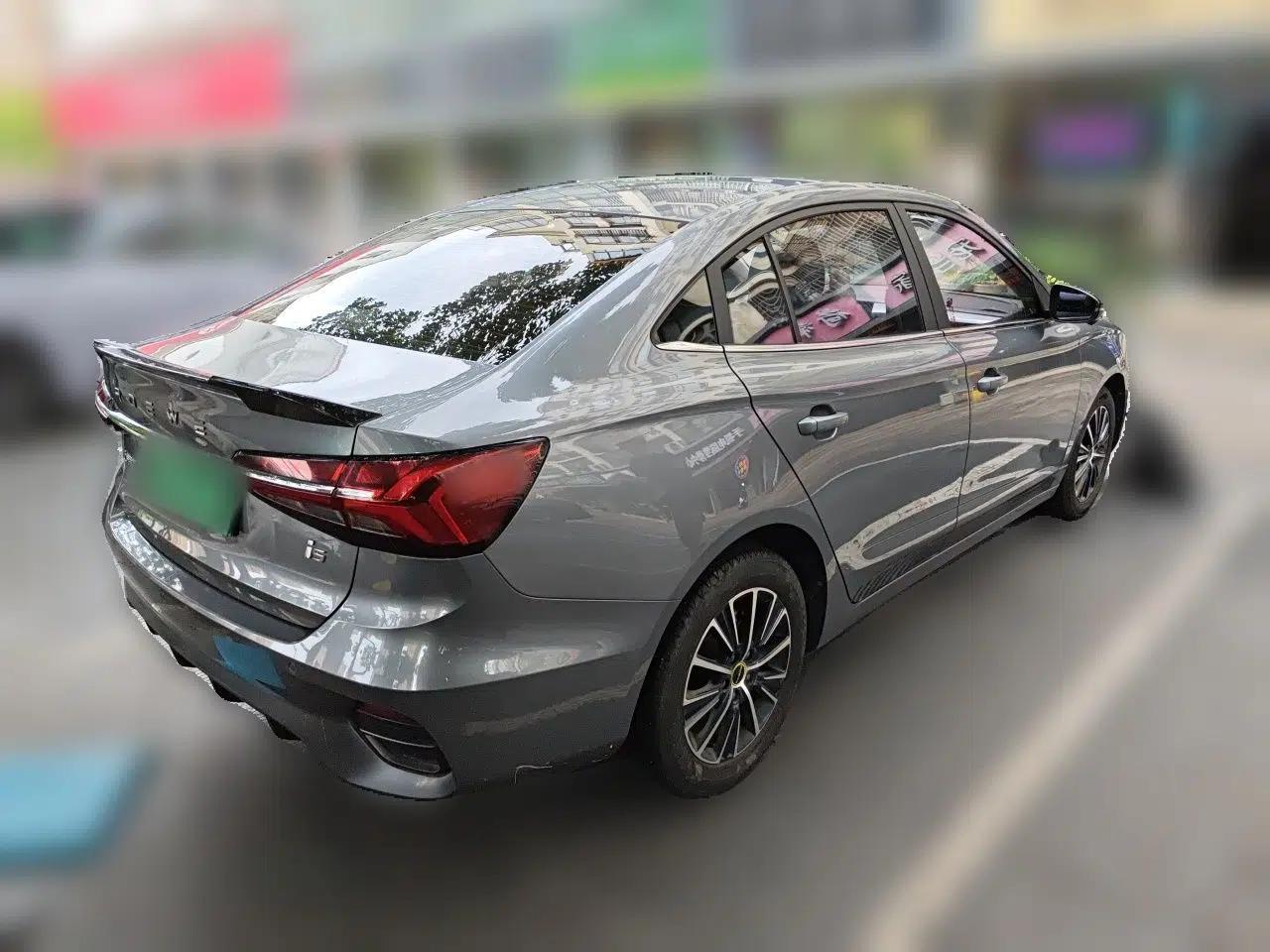 Roewe i5 2021 1.5L CVT Starry Edition — миниатюра 6