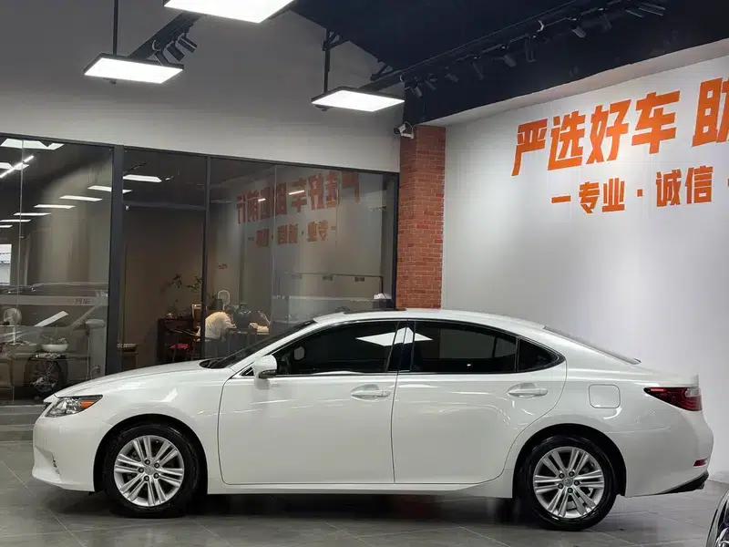 Lexus ES 2013 250 Elite Edition — миниатюра 4