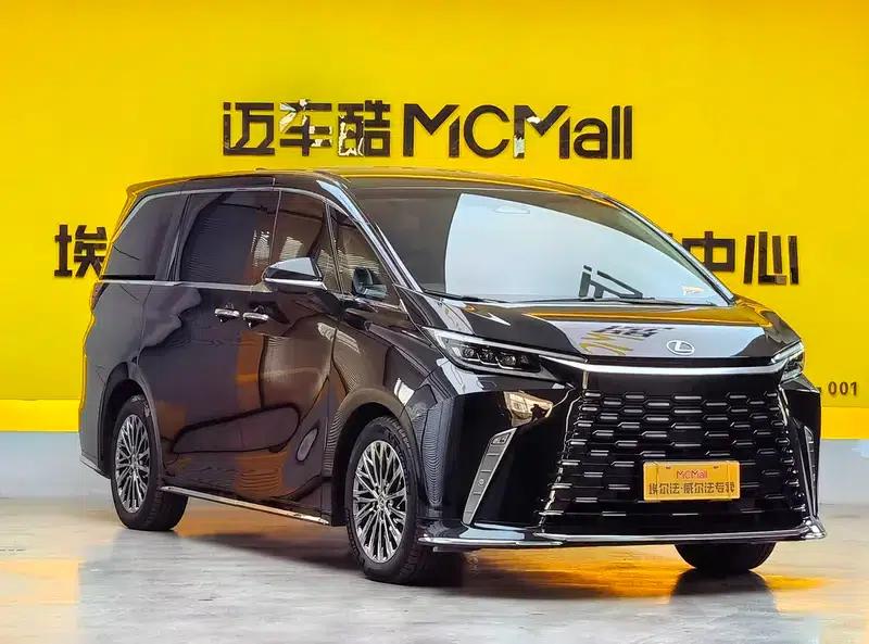 Lexus LM 500h DIRECT4 6-seat Premium Edition (2023 model) — миниатюра 3