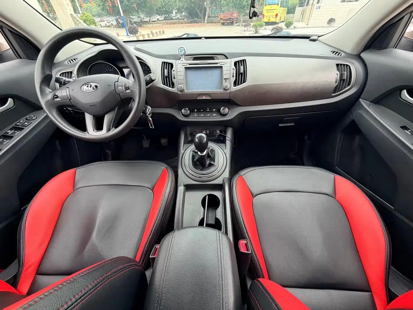 2015 Kia Sportage 2.0L Manual 2WD GL — миниатюра 11
