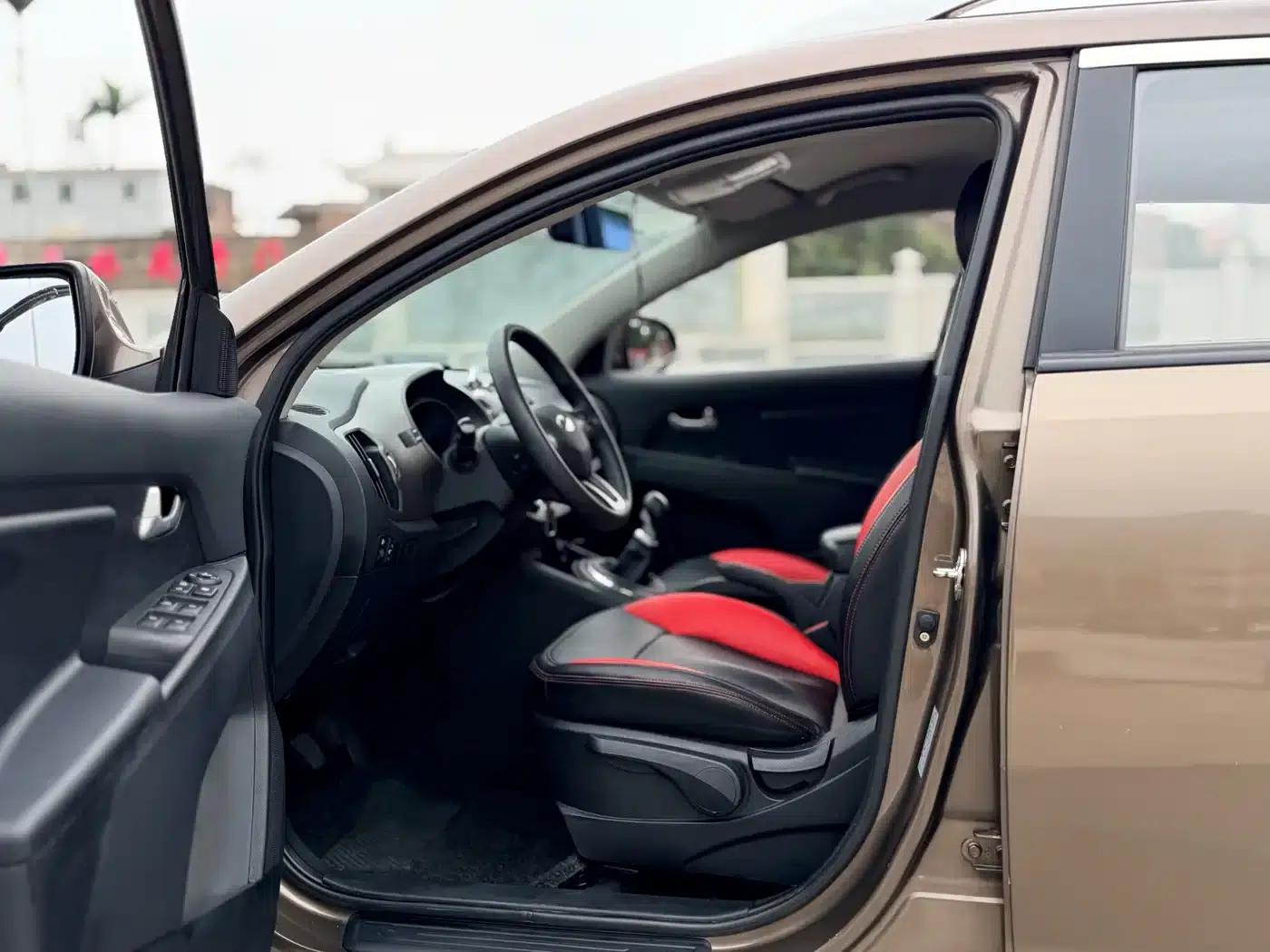 2015 Kia Sportage 2.0L Manual 2WD GL — миниатюра 10