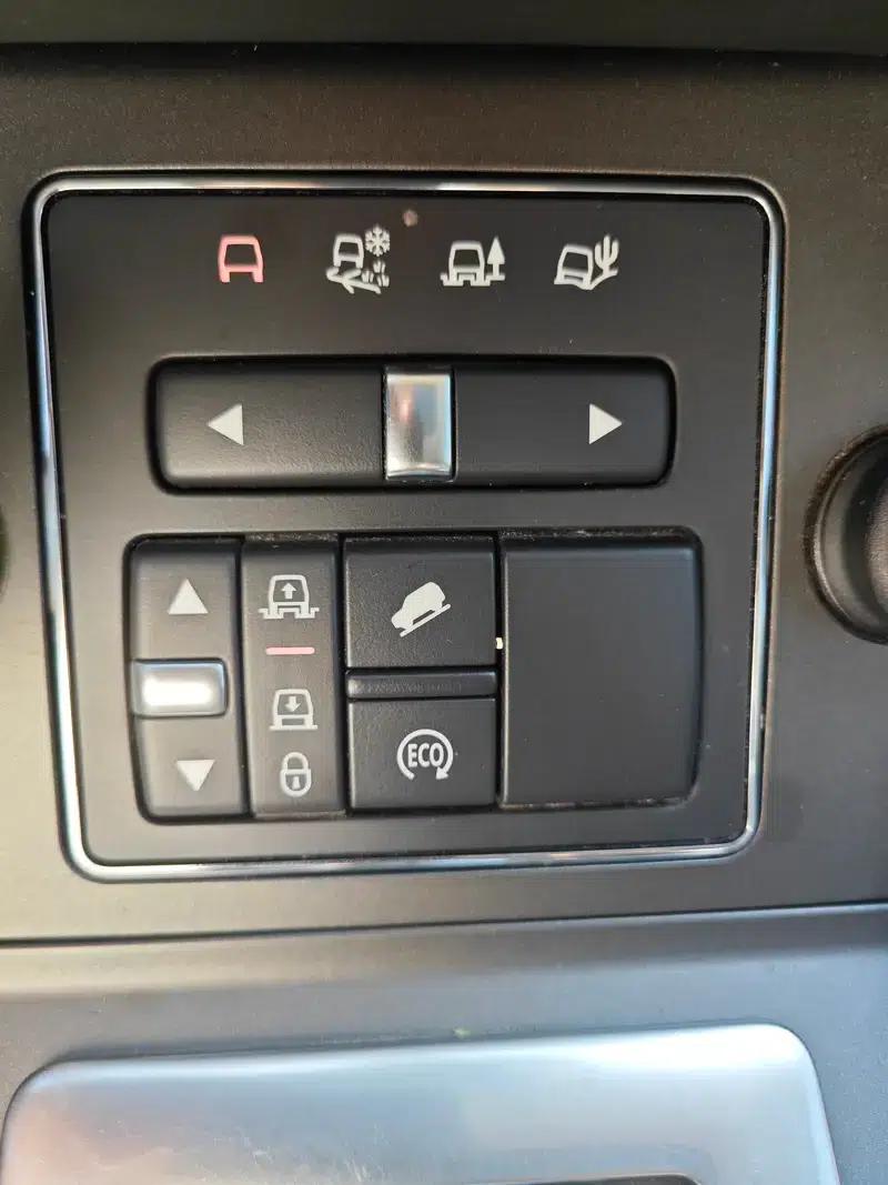 Discovery 2014 3.0 V6 SC SE — миниатюра 8