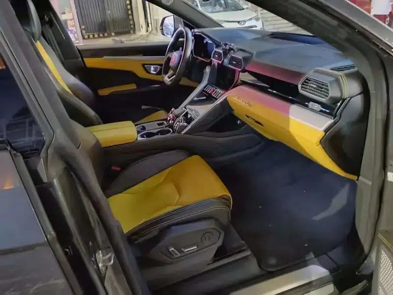 2018 Urus 4.0T V8 — миниатюра 3