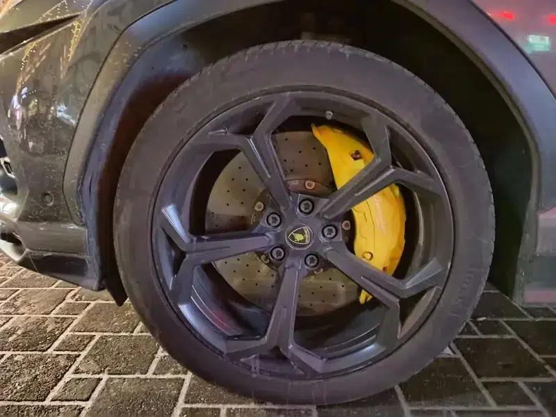 2018 Urus 4.0T V8 — миниатюра 4