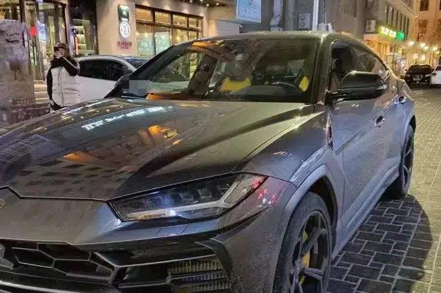 2018 Urus 4.0T V8 — миниатюра 8