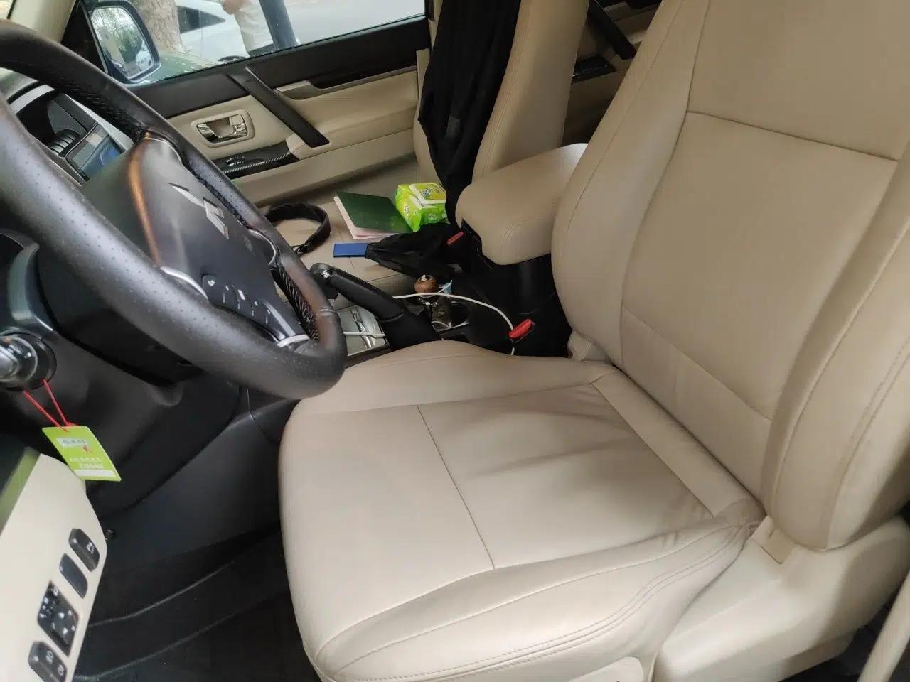 Mitsubishi Pajero Pajero (parallel import, 2018 model V97, 3.8L five-door automatic GLS with sunroof, U.S. specification, priced at 380,000 yuan) — миниатюра 15