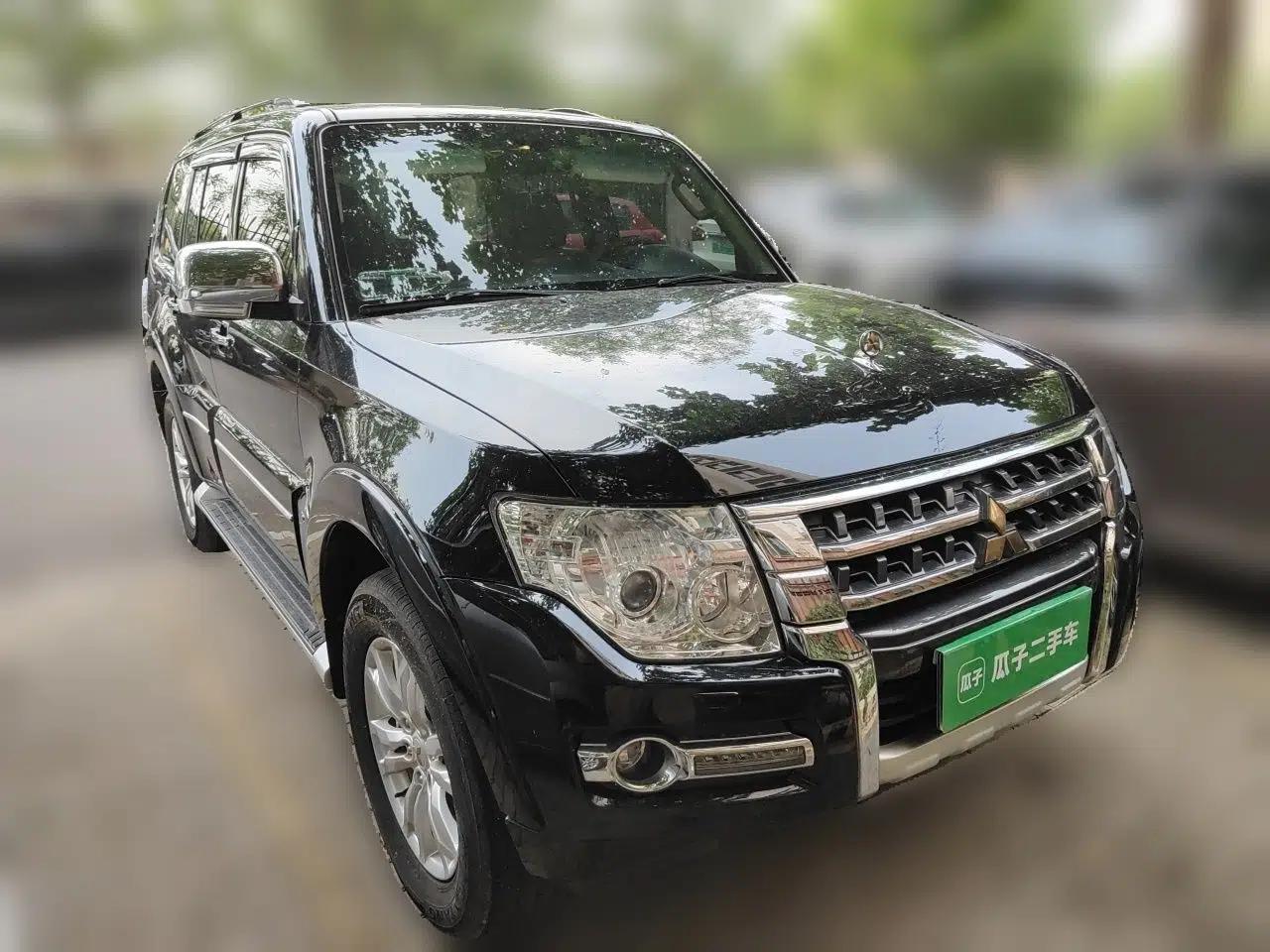 Mitsubishi Pajero Pajero (parallel import, 2018 model V97, 3.8L five-door automatic GLS with sunroof, U.S. specification, priced at 380,000 yuan) — миниатюра 3