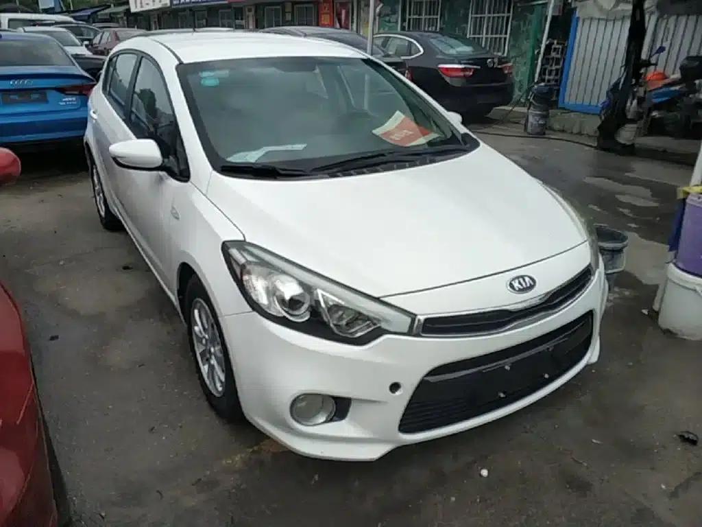 Kia K3S 2014 1.6L Automatic GL — миниатюра 4