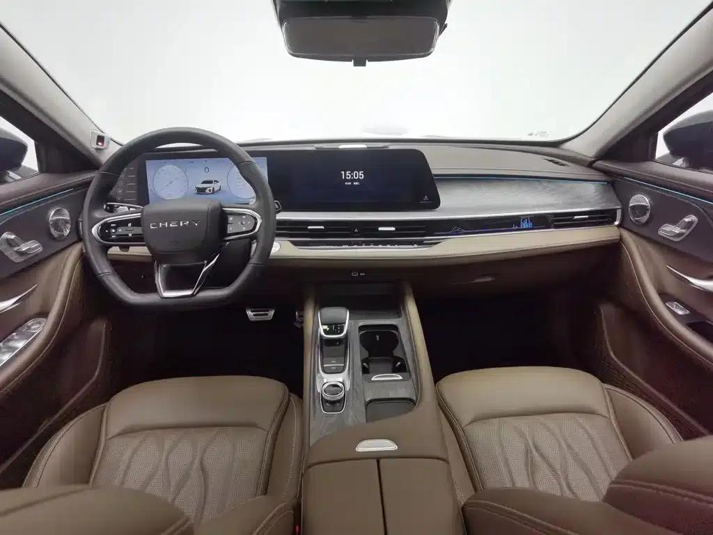 Chery Arrizo 8 2025 2.0T Automatic Plus — миниатюра 5