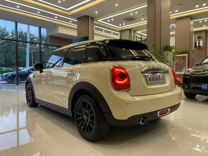 2018 MINI 1.5T ONE PLUS 5-Door — миниатюра 4