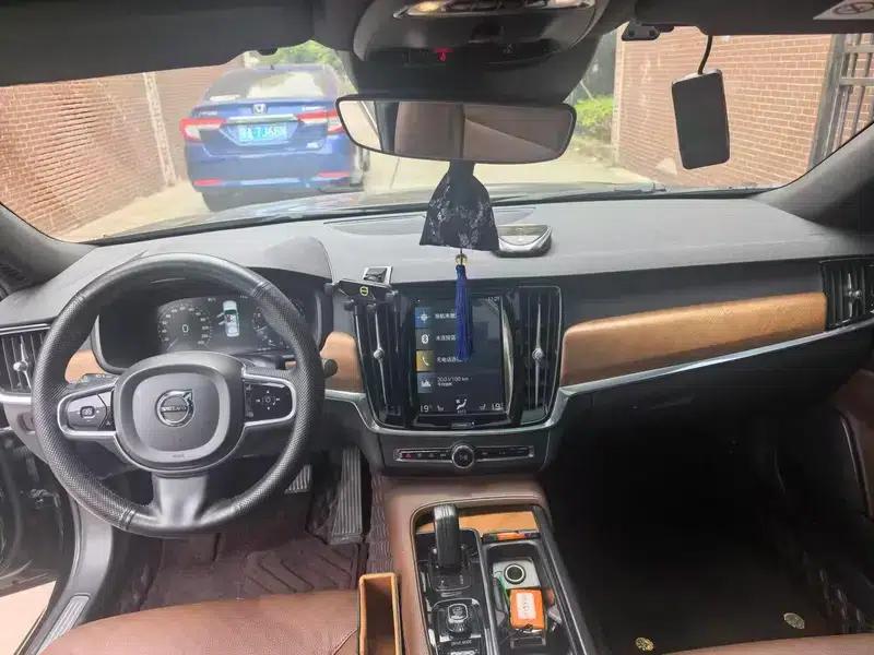 2021 Volvo S90 B5 Smart Luxury Edition — миниатюра 6