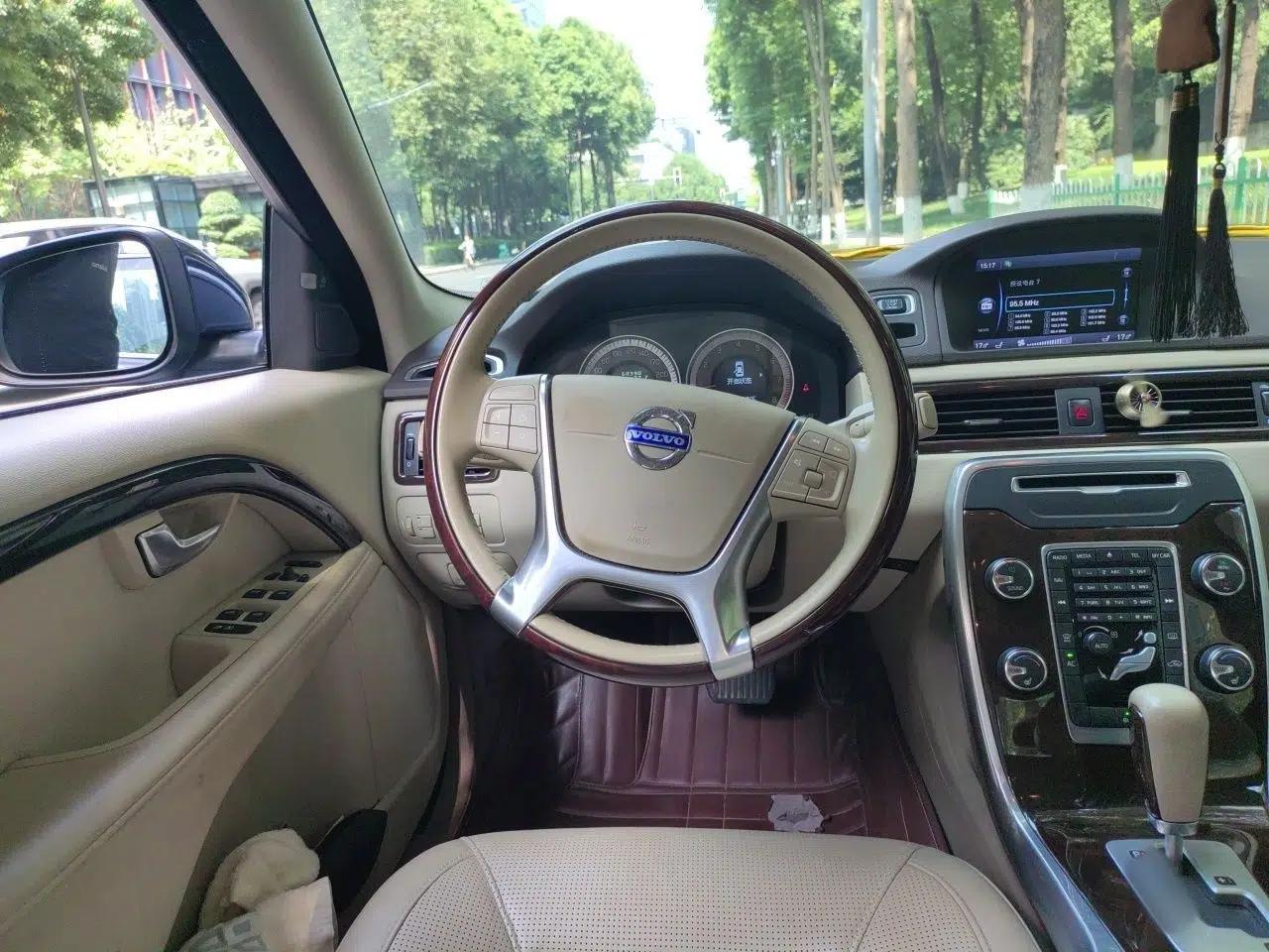 Volvo S80L 2012 2.0T T5 Luxury Edition — миниатюра 10