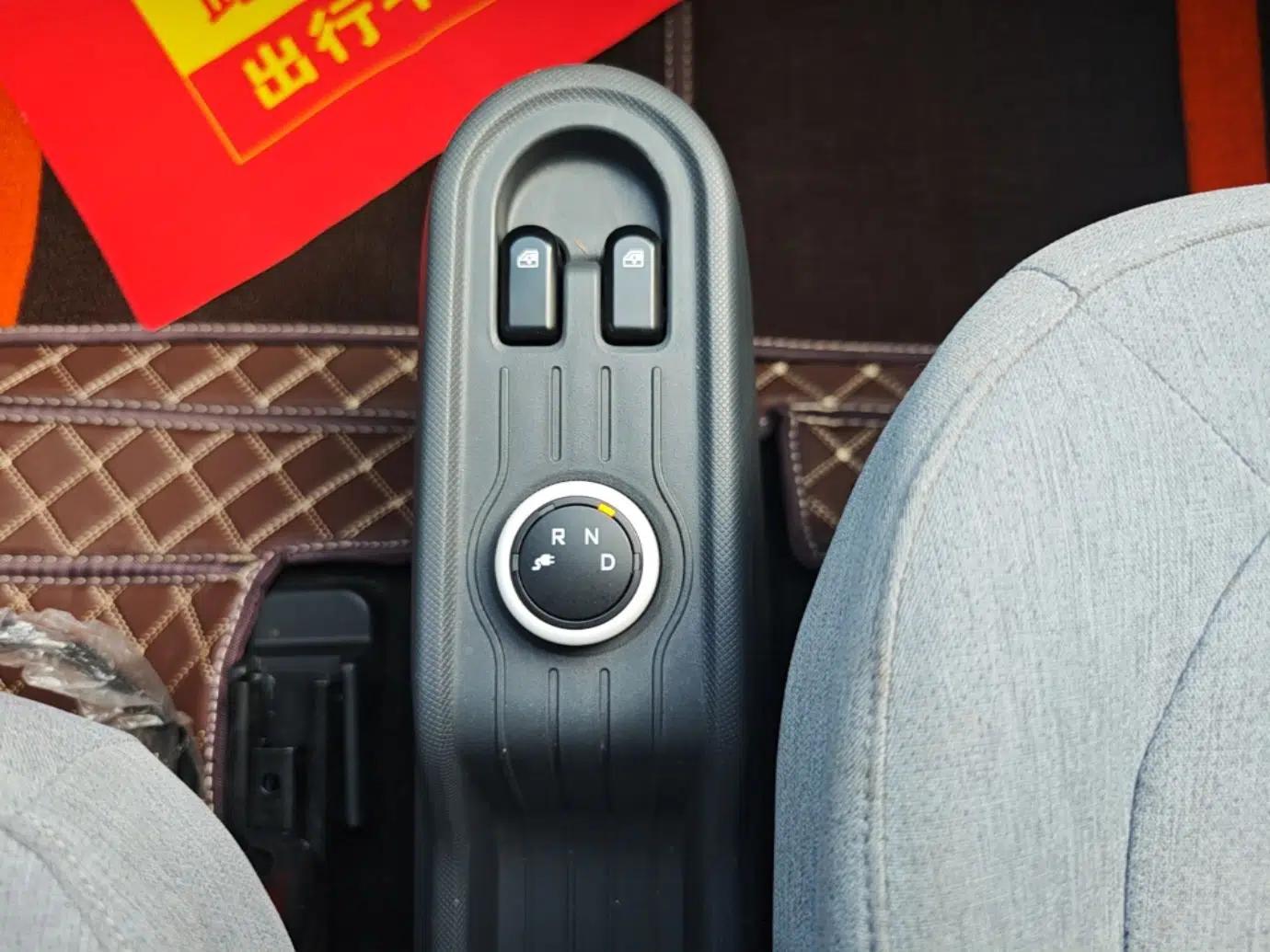 Wuling Hongguang MINIEV 2021 Macaron Fashion Model Lithium Iron Phosphate — миниатюра 16