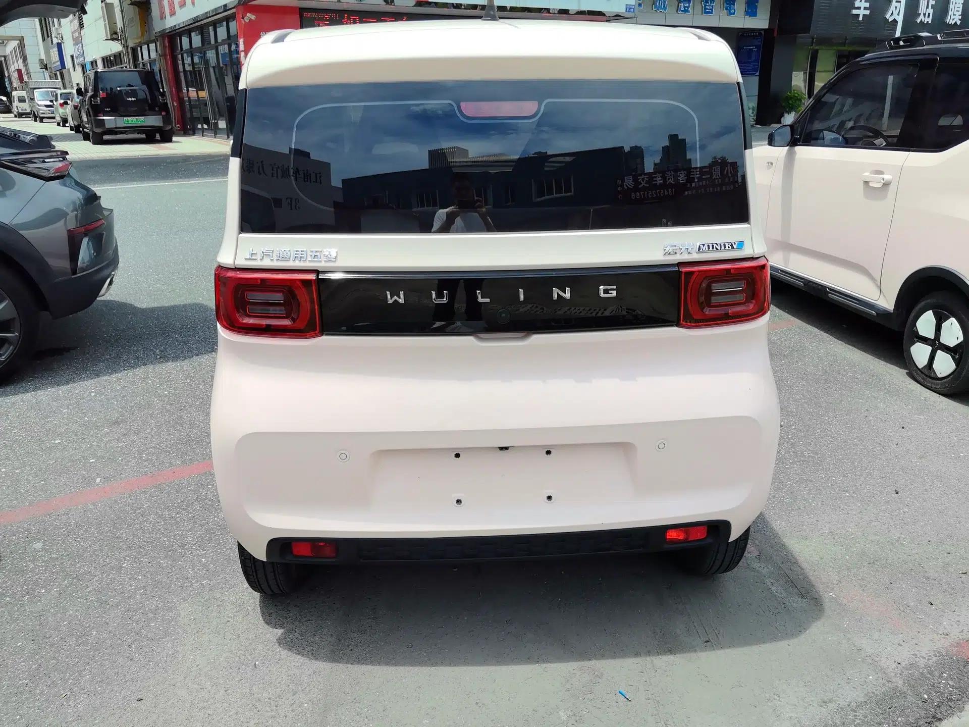 Wuling Hongguang MINIEV 2021 Macaron Sandwich Model 120 km Lithium NMC — миниатюра 21