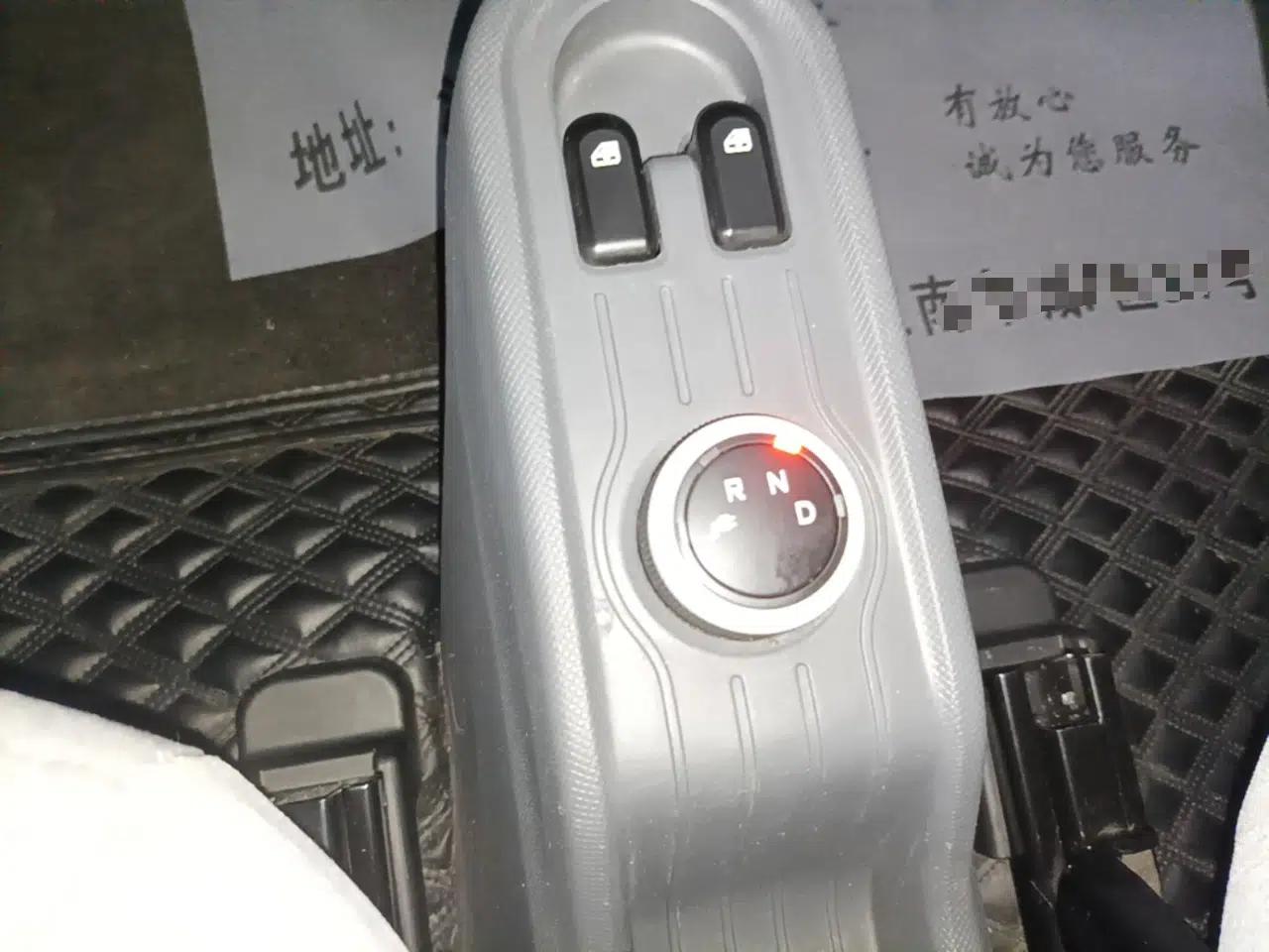Wuling Hongguang MINIEV 2021 Macaron Sandwich Model 120 km Lithium NMC — миниатюра 28