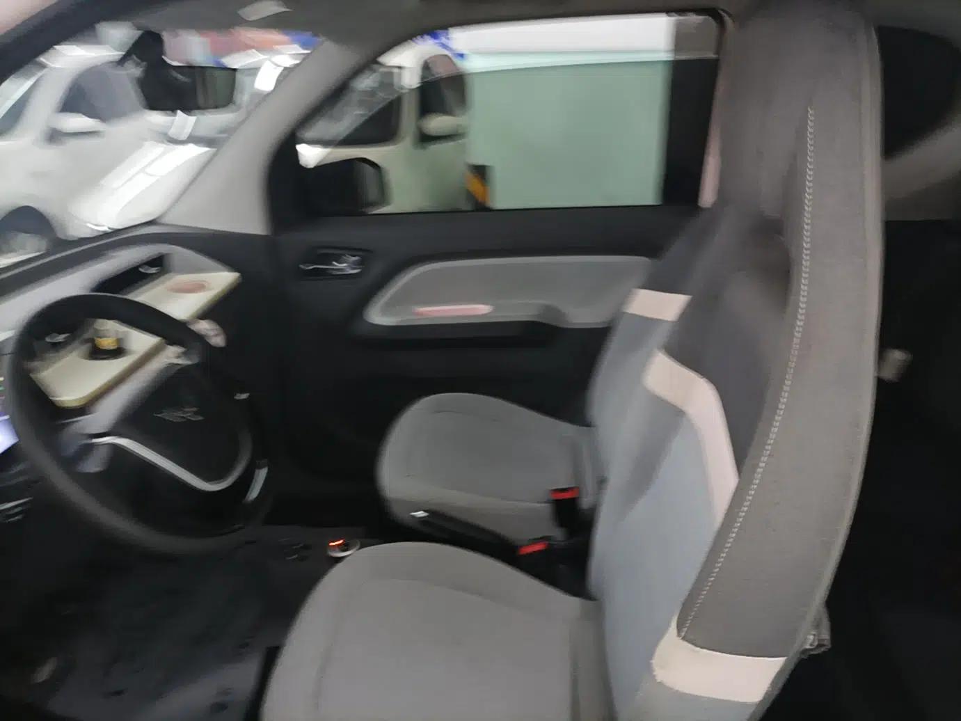 Wuling Hongguang MINIEV 2021 Macaron Sandwich Model 120 km Lithium NMC — миниатюра 29
