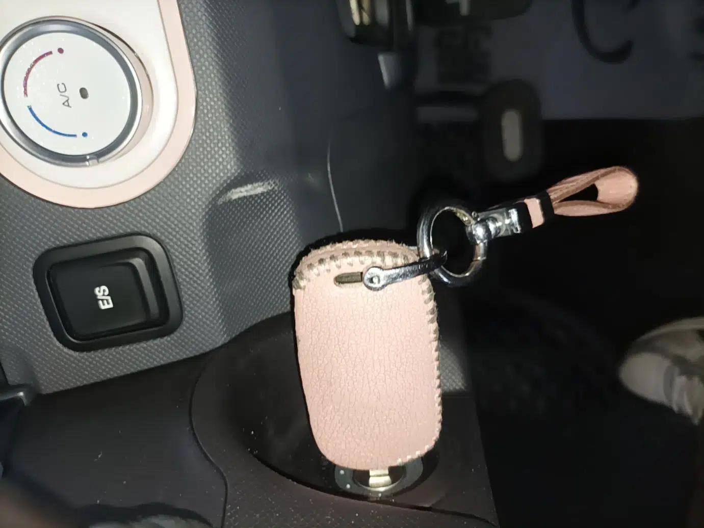 Wuling Hongguang MINIEV 2021 Macaron Sandwich Model 120 km Lithium NMC — миниатюра 35