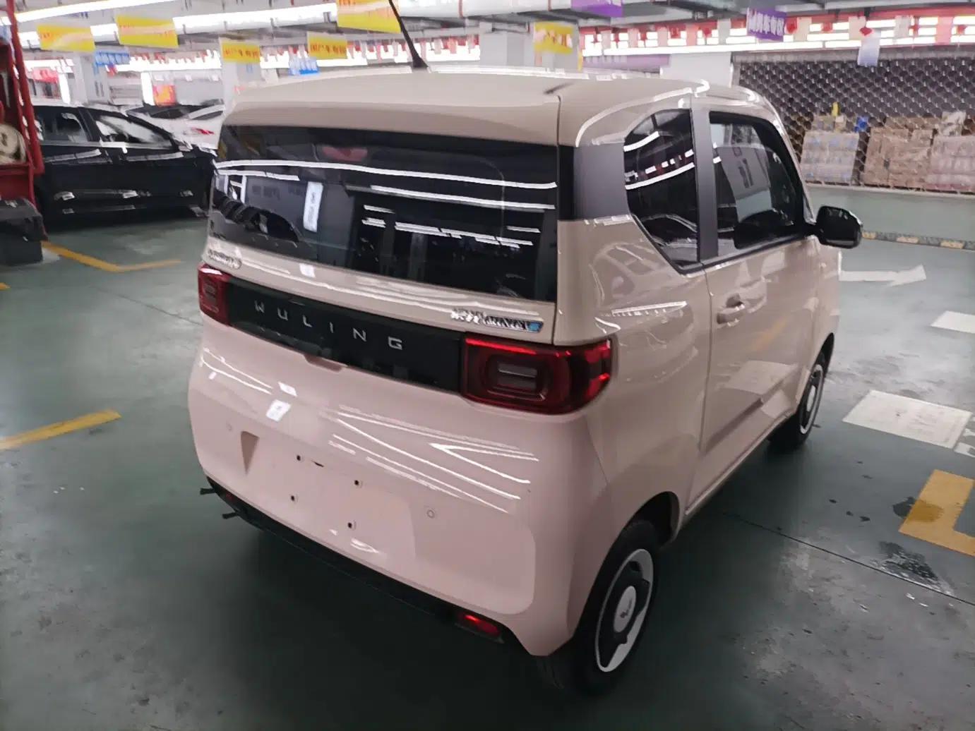 Wuling Hongguang MINIEV 2021 Macaron Sandwich Model 120 km Lithium NMC — миниатюра 6