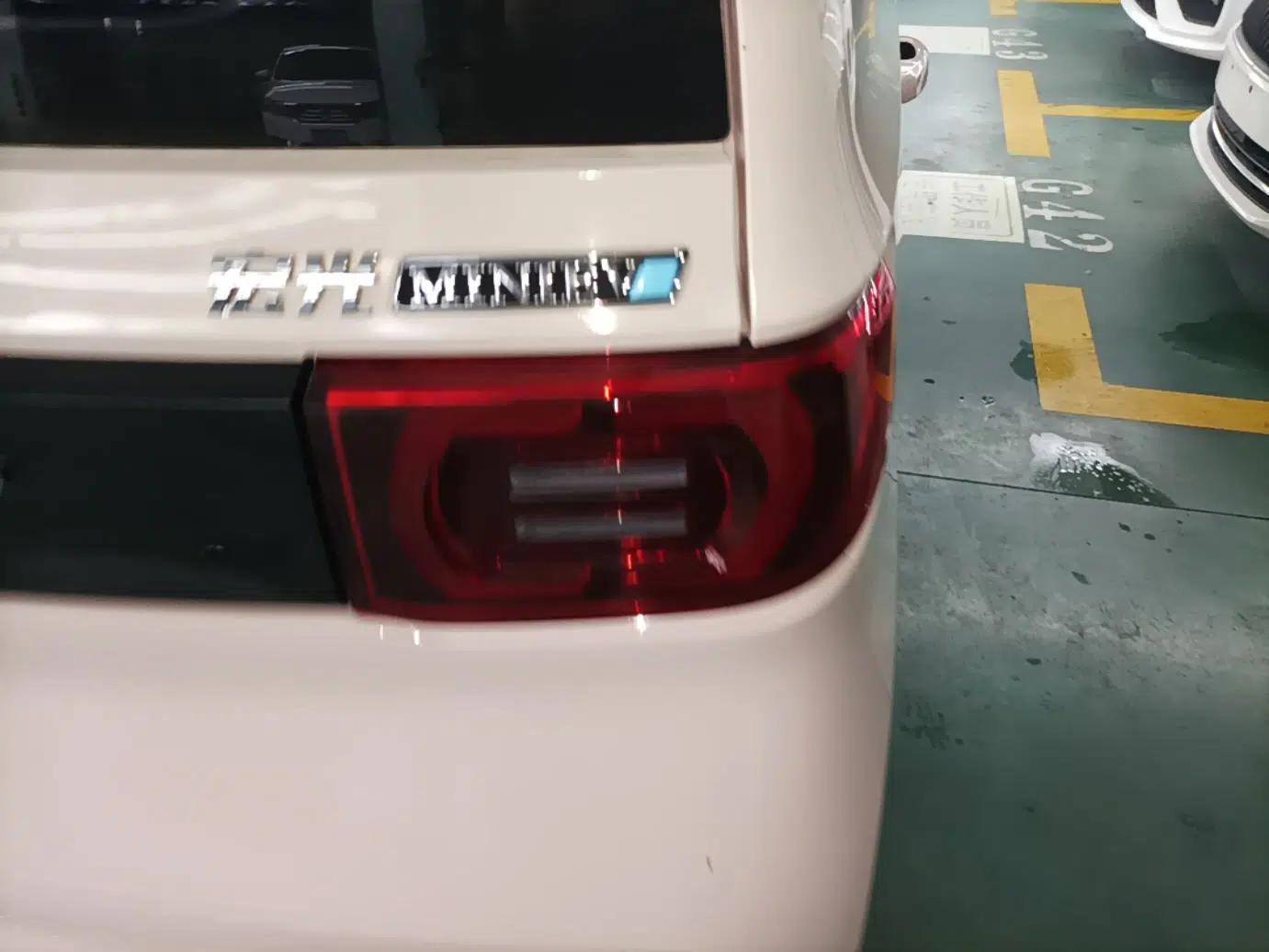 Wuling Hongguang MINIEV 2021 Macaron Sandwich Model 120 km Lithium NMC — миниатюра 9