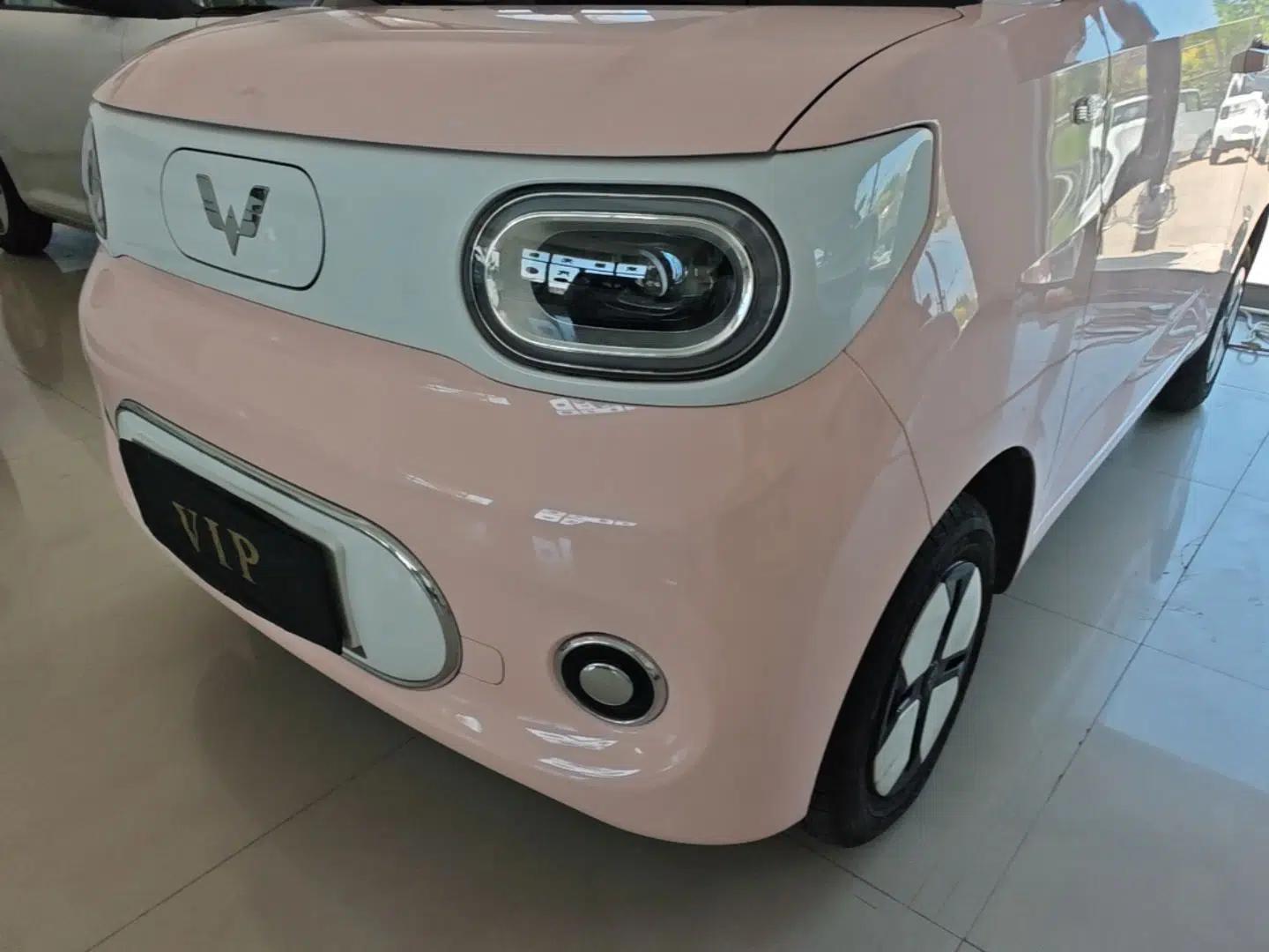 Wuling Hongguang MINIEV 2024 3rd Generation 215km Advanced Version — миниатюра 8