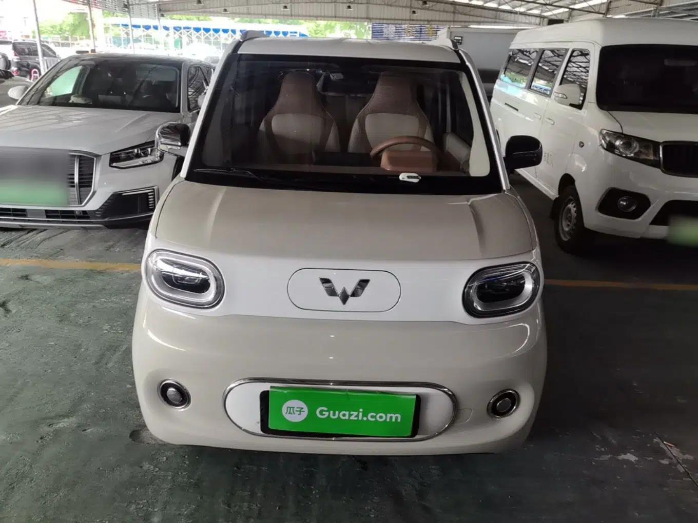 Wuling Hongguang MINIEV 2024 3rd Generation 215km Advanced Version — миниатюра 2