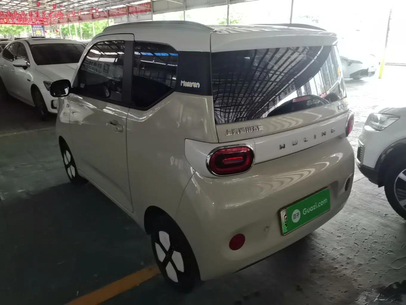 Wuling Hongguang MINIEV 2024 3rd Generation 215km Advanced Version — миниатюра 4