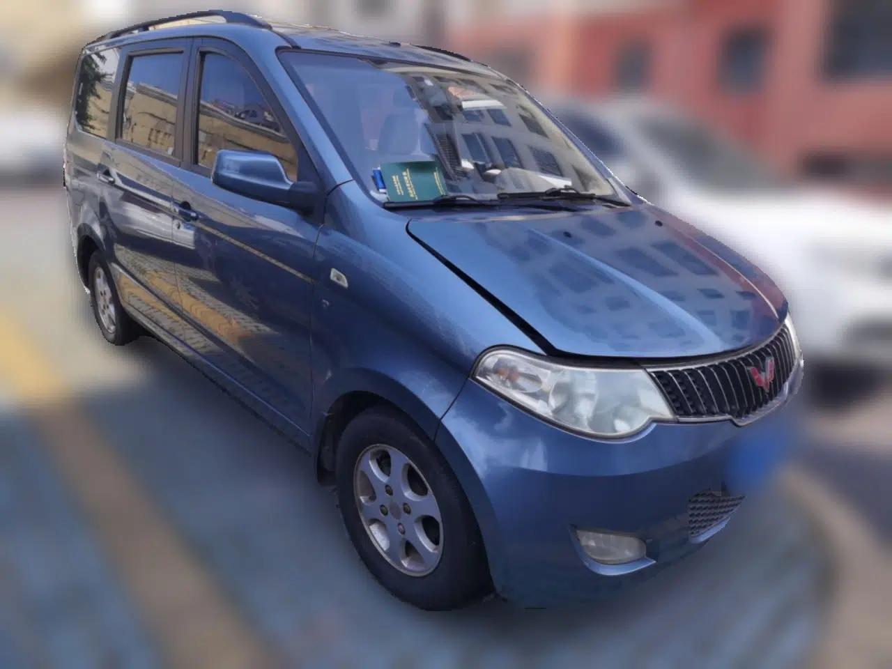 Wuling Hongguang 2013 1.5L Comfort Model — миниатюра 3