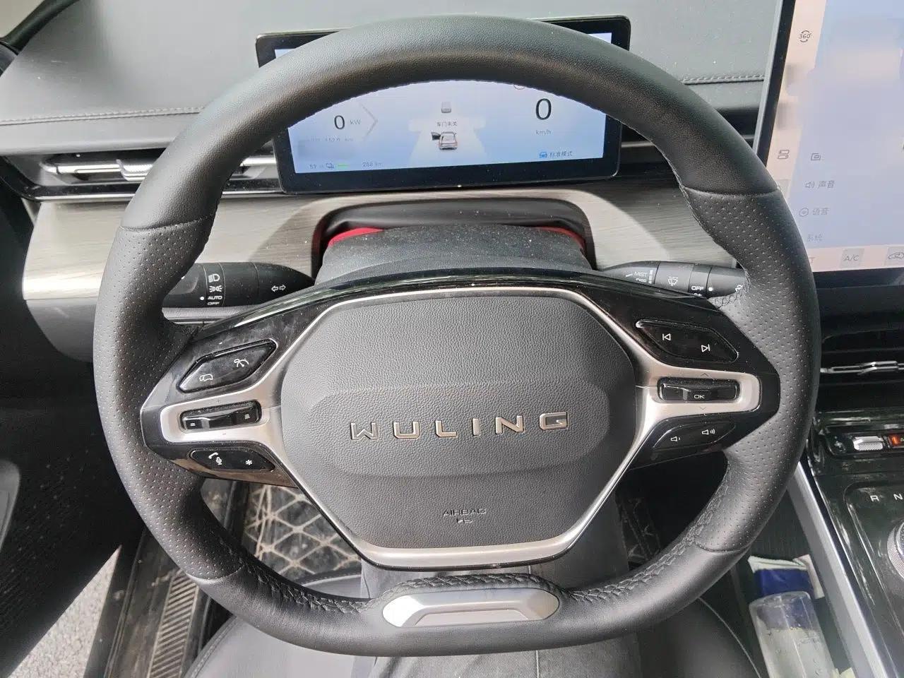 Wuling Xingguang 2024 Co-Creation Edition 510 Advanced Model — миниатюра 10