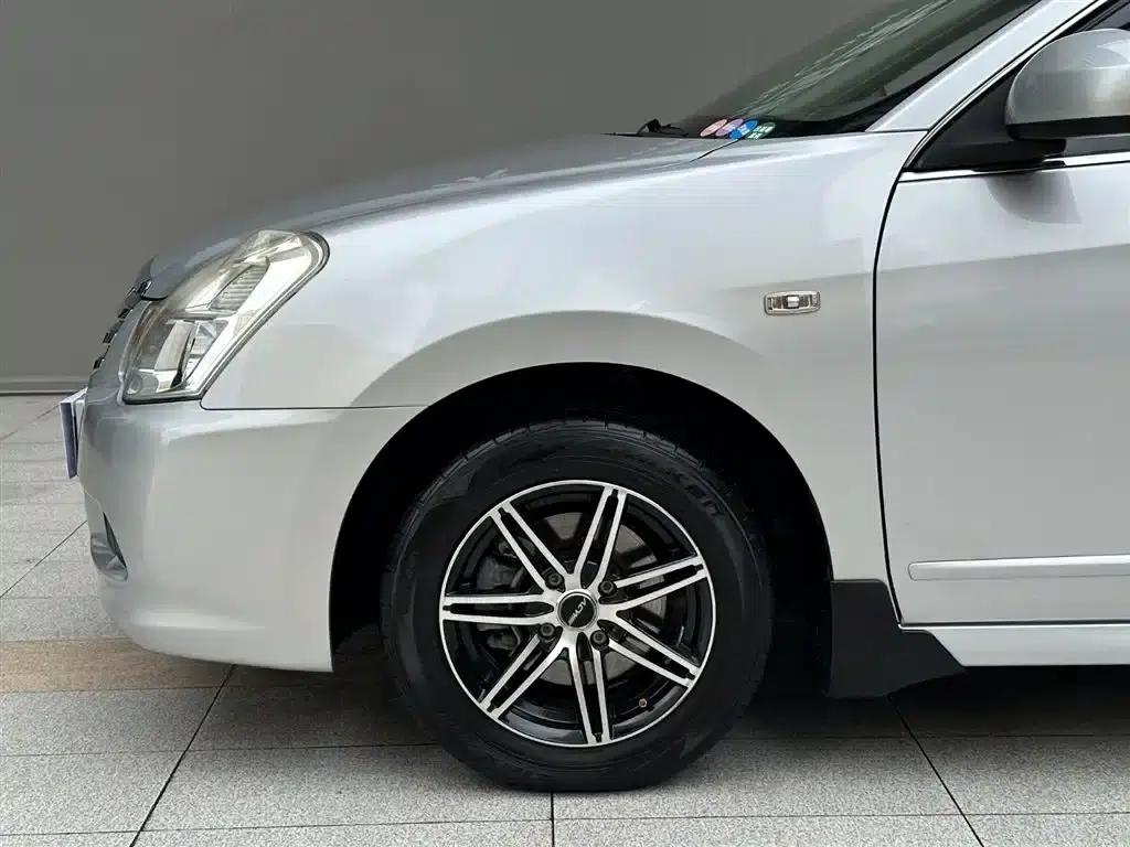 Nissan Sylphy 2016 Classic 1.6XE Automatic Comfort Edition — миниатюра 12