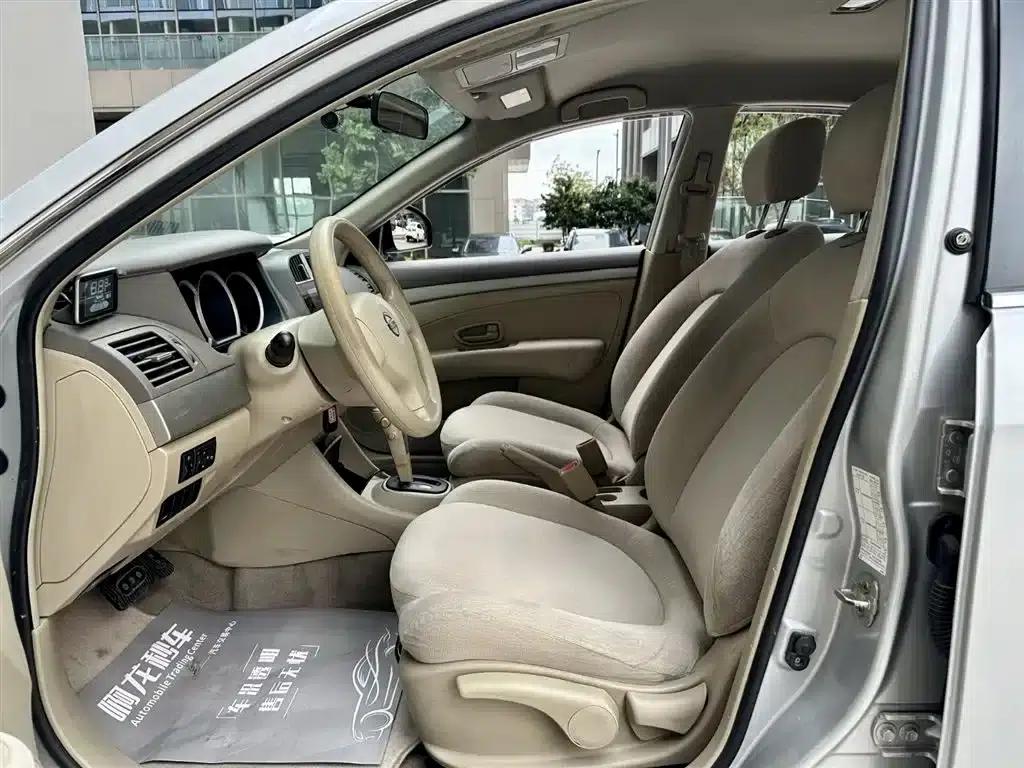 Nissan Sylphy 2016 Classic 1.6XE Automatic Comfort Edition — миниатюра 10