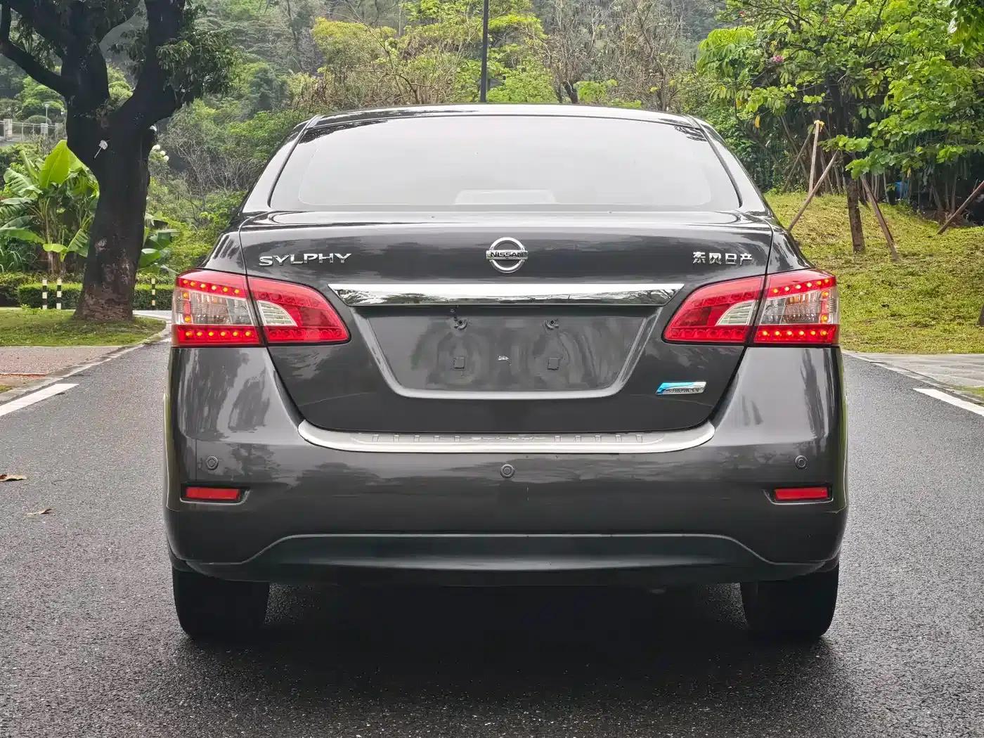 Nissan Sylphy 2012 1.6XL CVT Luxury Edition — миниатюра 8