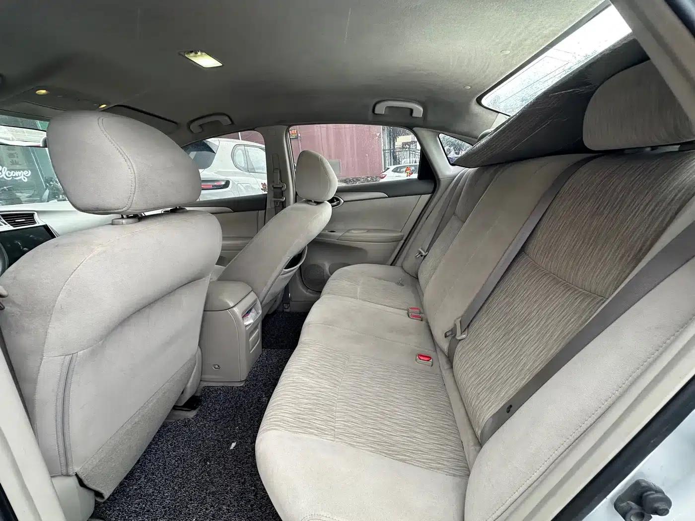 Nissan Sylphy 2012 1.6XE CVT Comfort Edition — миниатюра 4