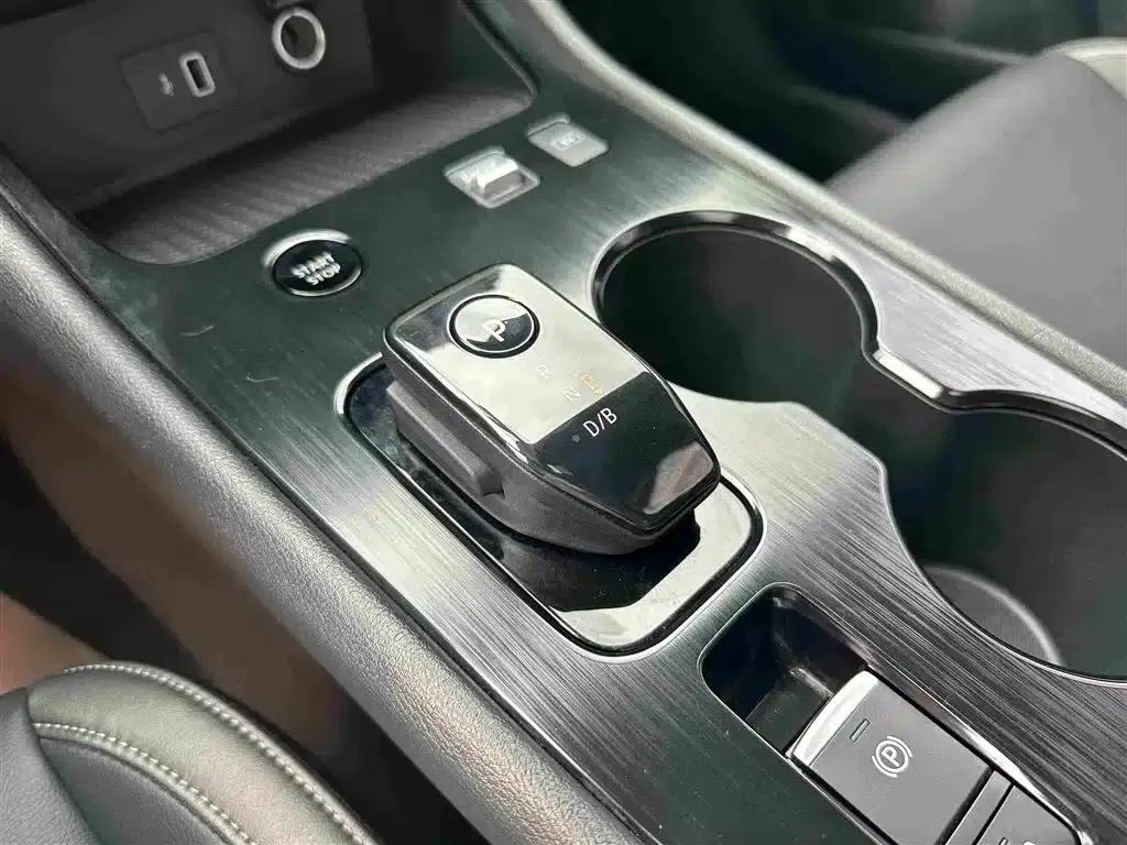 Nissan Sylphy 2022 Electric Drive Version e-POWER Smart Connectivity PLUS — миниатюра 14
