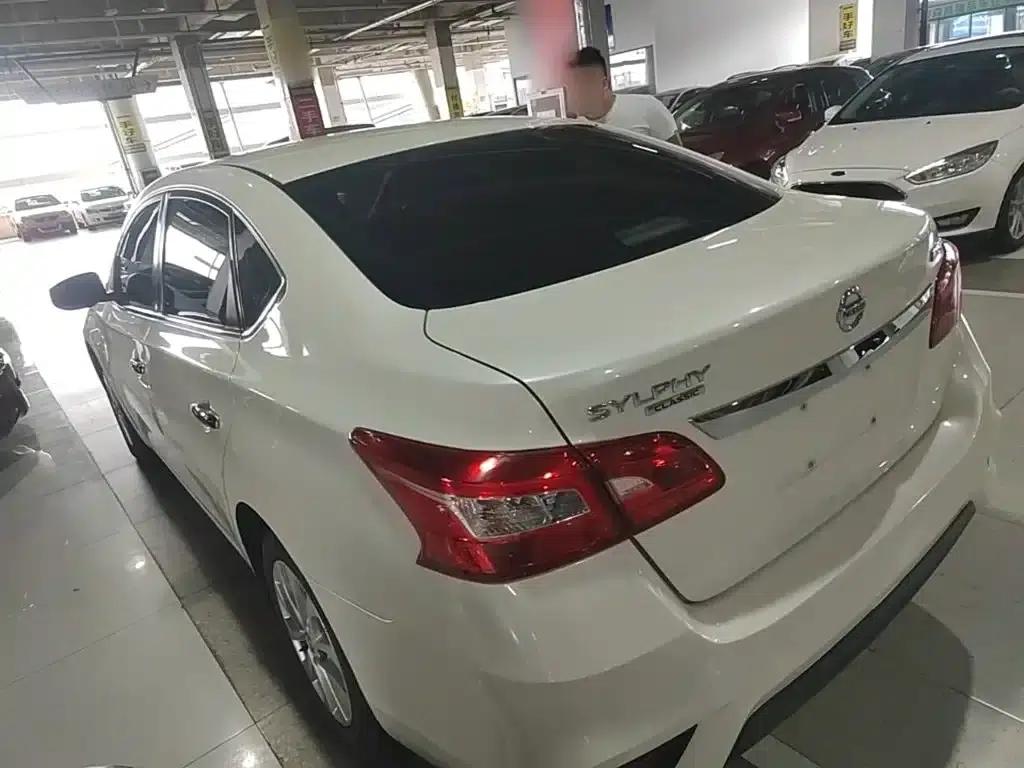 Nissan Sylphy 2021 Classic 1.6XL CVT Luxury Edition — миниатюра 5