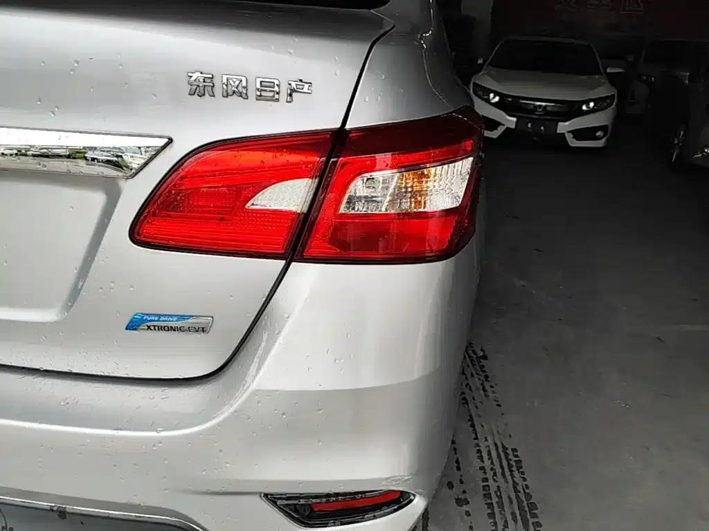 Nissan Sylphy 2018 1.6XV CVT Premium Edition — миниатюра 8