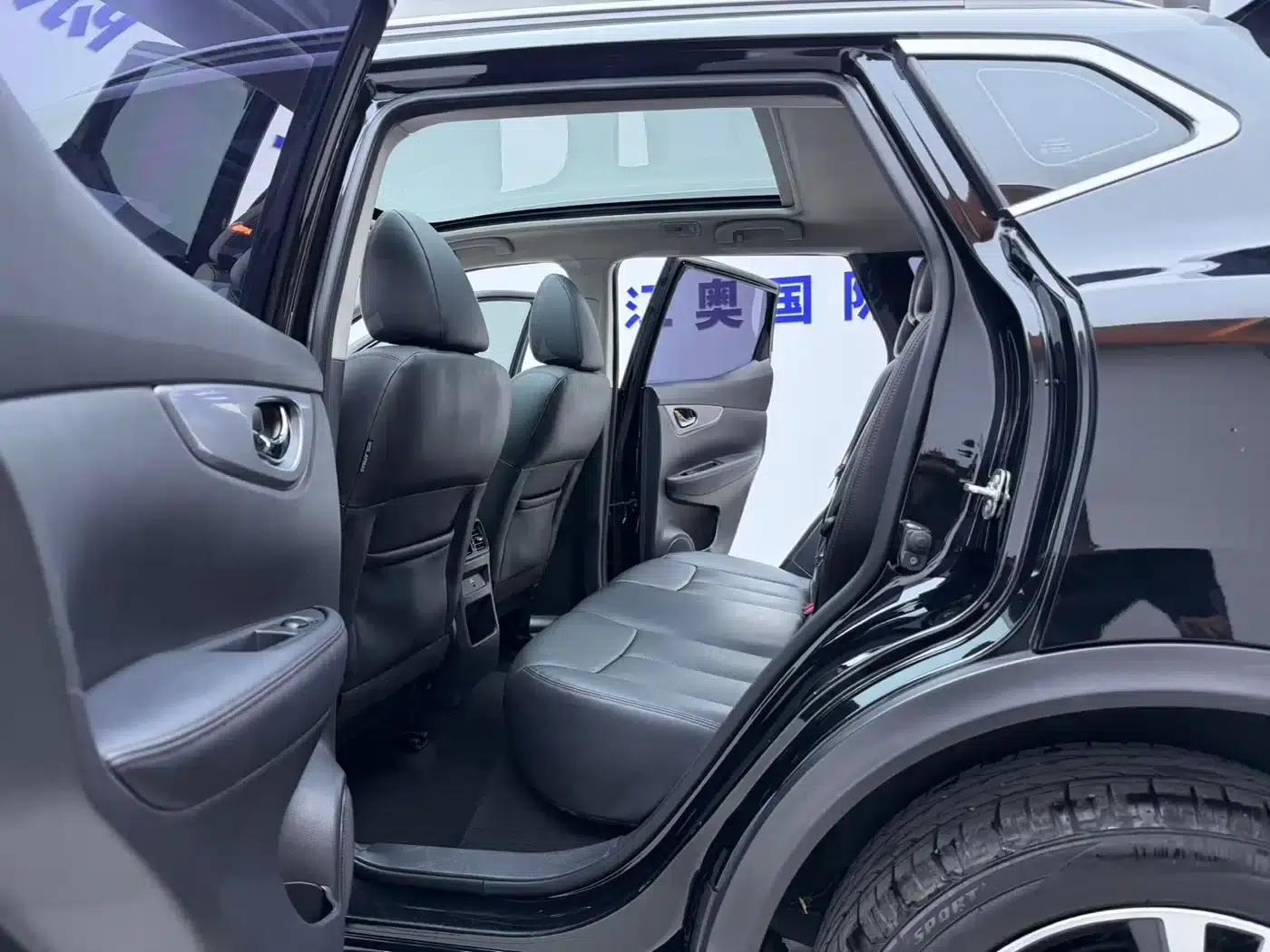 Nissan Qashqai 2021 2.0L CVT Luxury Edition — миниатюра 12