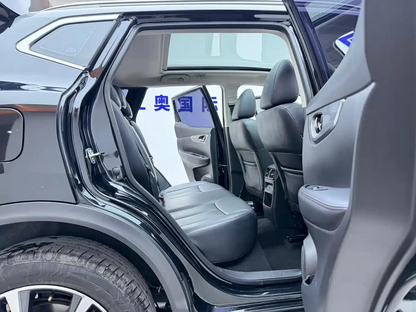 Nissan Qashqai 2021 2.0L CVT Luxury Edition — миниатюра 17
