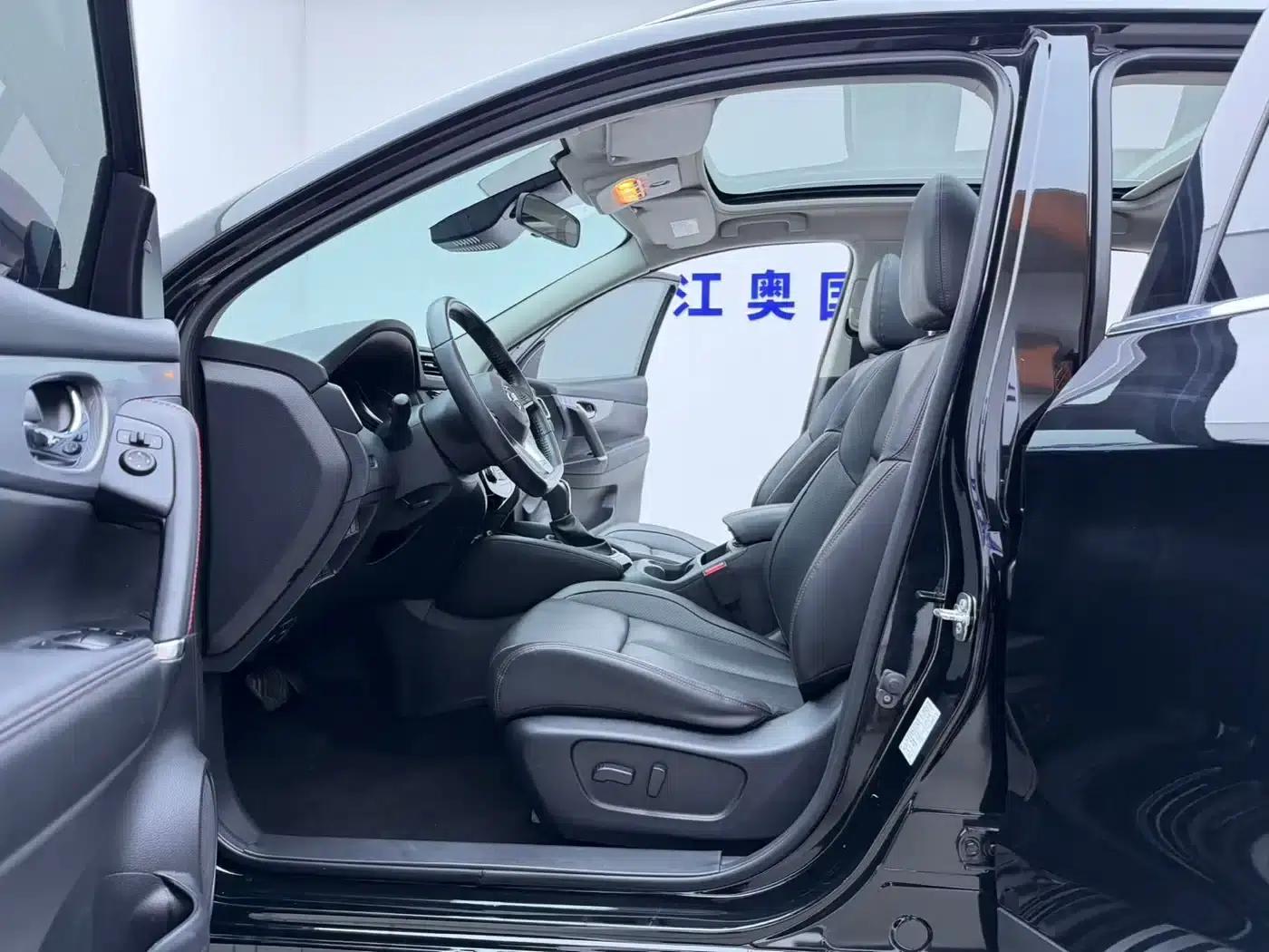 Nissan Qashqai 2021 2.0L CVT Luxury Edition — миниатюра 5