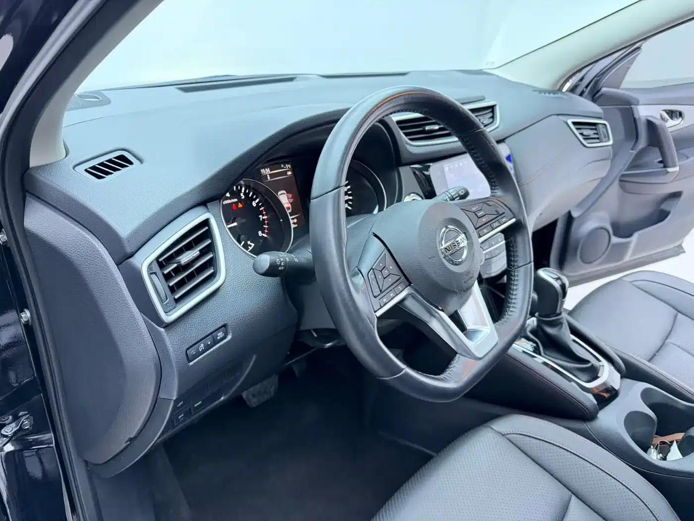 Nissan Qashqai 2021 2.0L CVT Luxury Edition — миниатюра 8