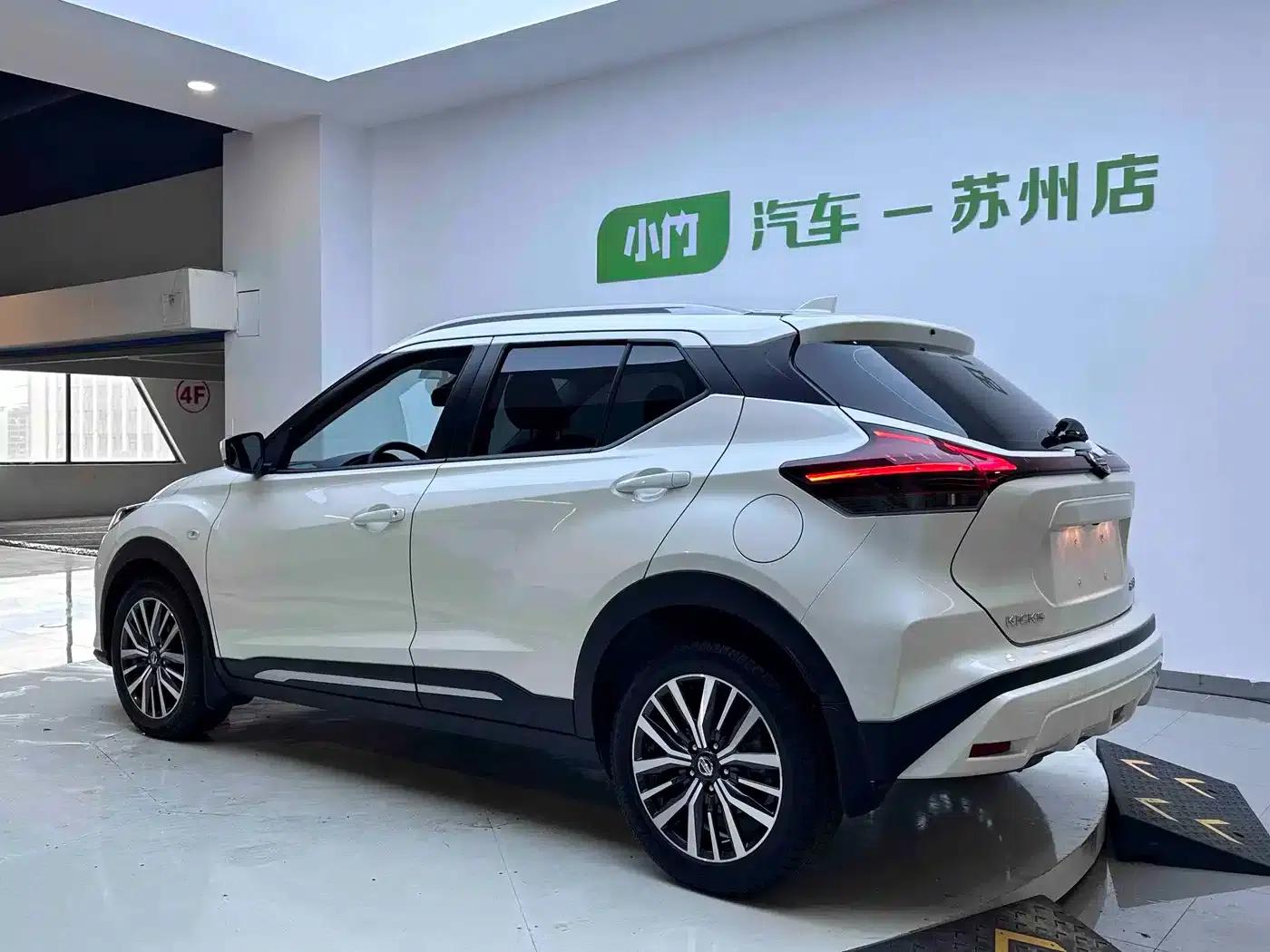 Nissan Kicks 2022 1.5L CVT XL Fashion Edition — миниатюра 2