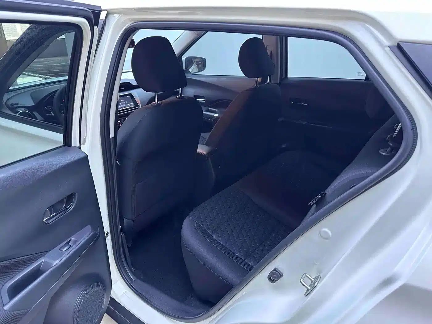 Nissan Kicks 2022 1.5L CVT XL Fashion Edition — миниатюра 11