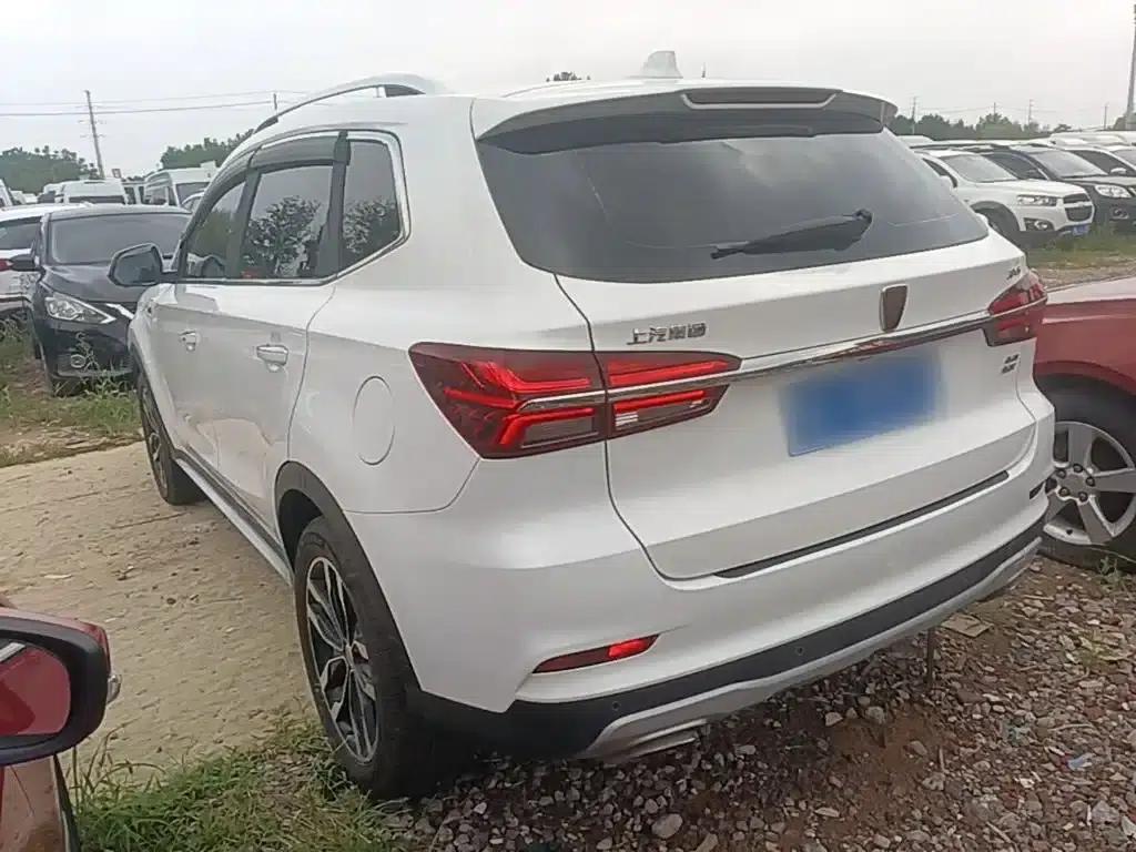 Roewe RX5 2016 30T AWD Automatic Internet Smart Supreme Edition — миниатюра 5