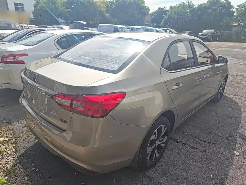 Roewe 360 2017 1.5L Automatic Deluxe Edition — миниатюра 7