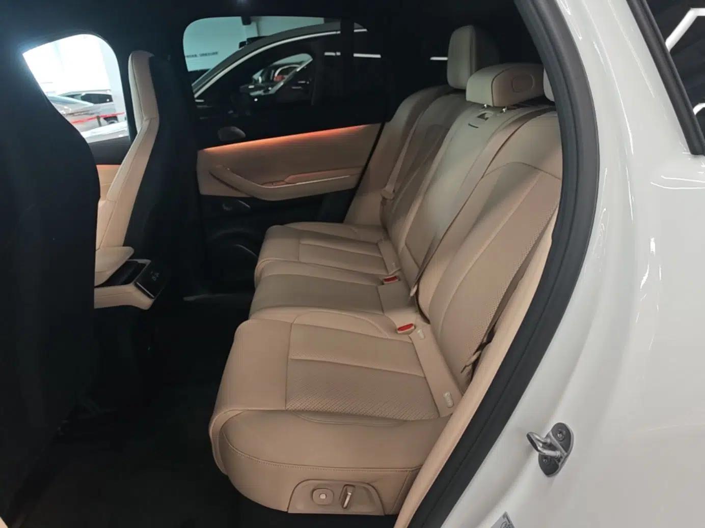 Nio EC7 2023 75 kWh — миниатюра 20