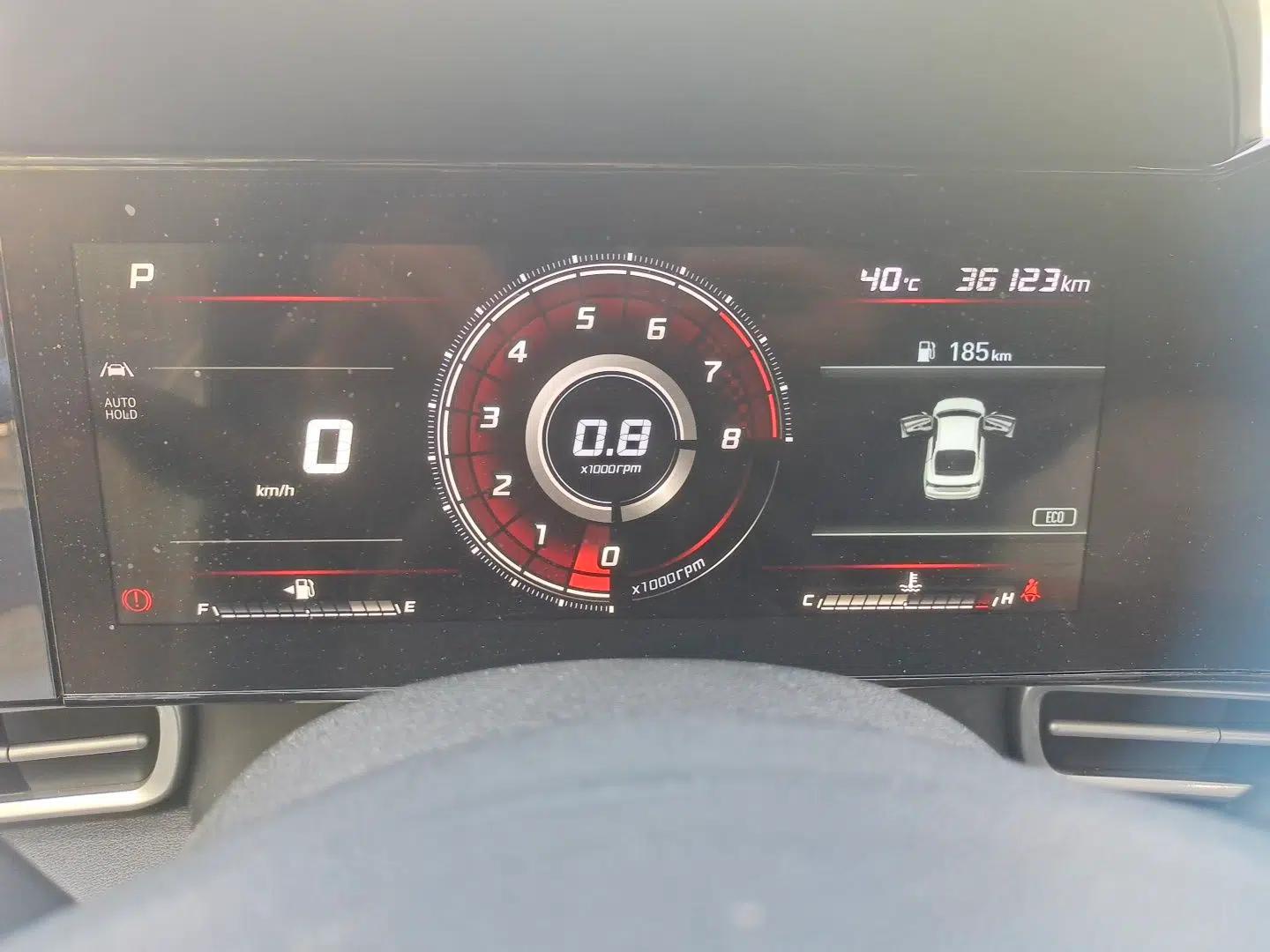Hyundai Elantra 2021 1.5L CVT LUX Prestige Edition — миниатюра 11